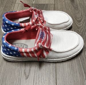 Hey dude Shoes Womens Size 8